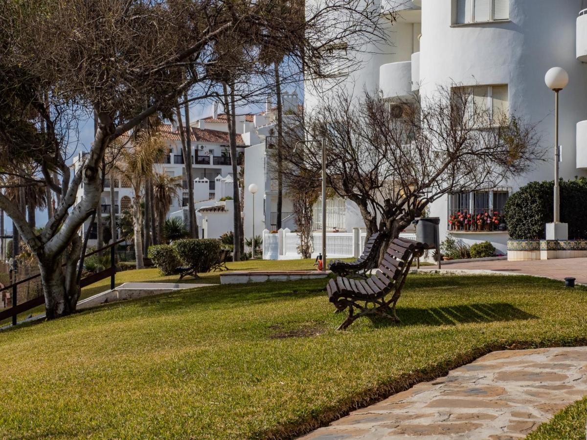Apartment On Beach Mijas Sitio de Calahonda Exterior foto